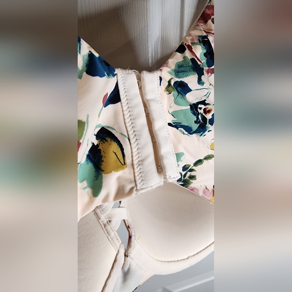 Torrid Curve light pink floral push-up bra - Picture 4 of 4